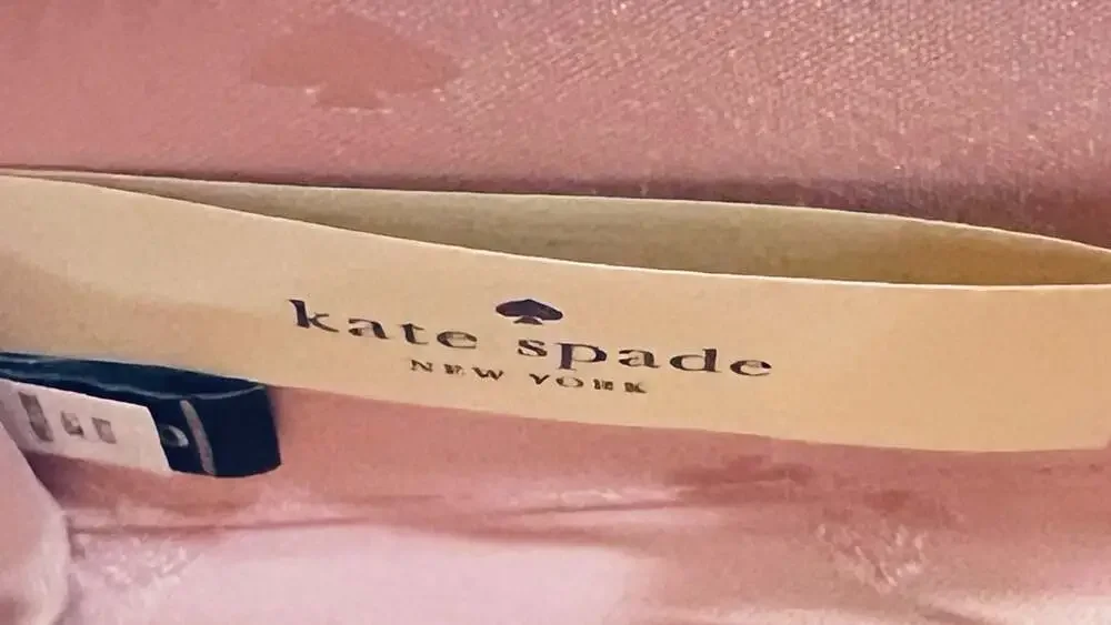 Kate Spade iPhone X / XS Wallet Case Zip Wristlet Blush Pink.